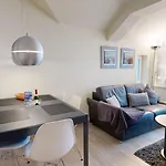 Strandnahe Fewos Mit Balkon, Villa Meernixe, Binz