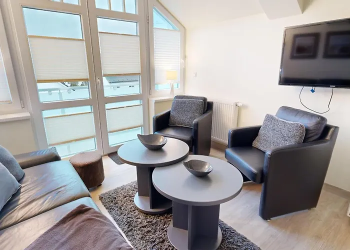 Strandnahe Fewos Mit Balkon, Villa Meernixe, Binz