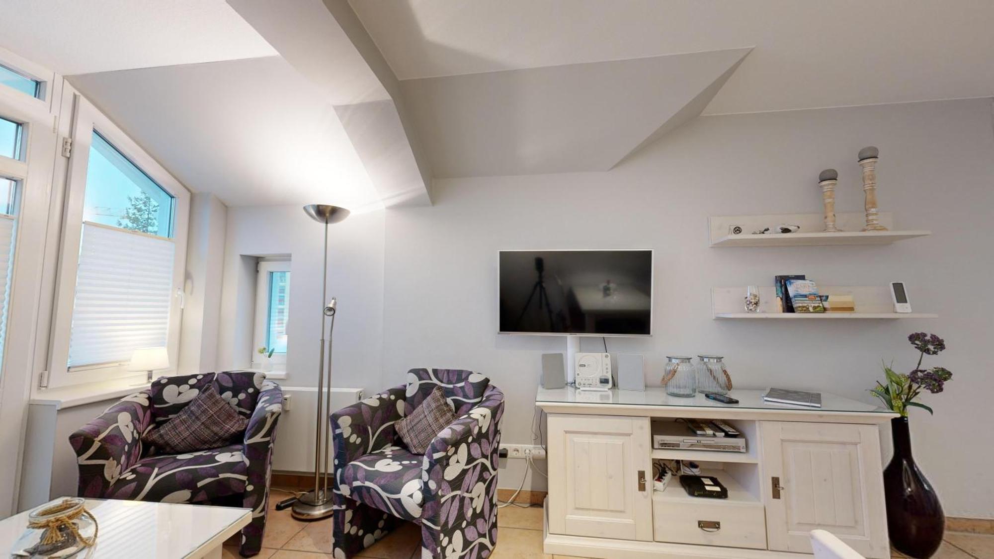 Apartment Strandnahe Fewos Mit Balkon, Meernixe,